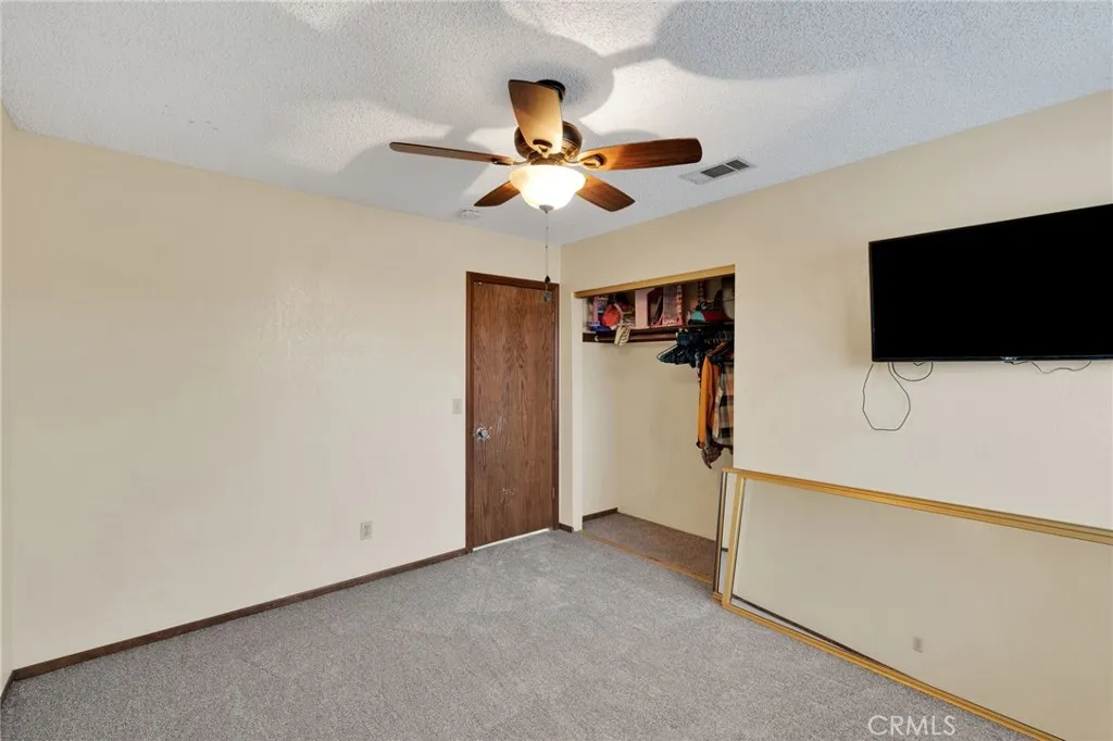 7762 Madera Ave, Hesperia, California 92345 home-pic-12