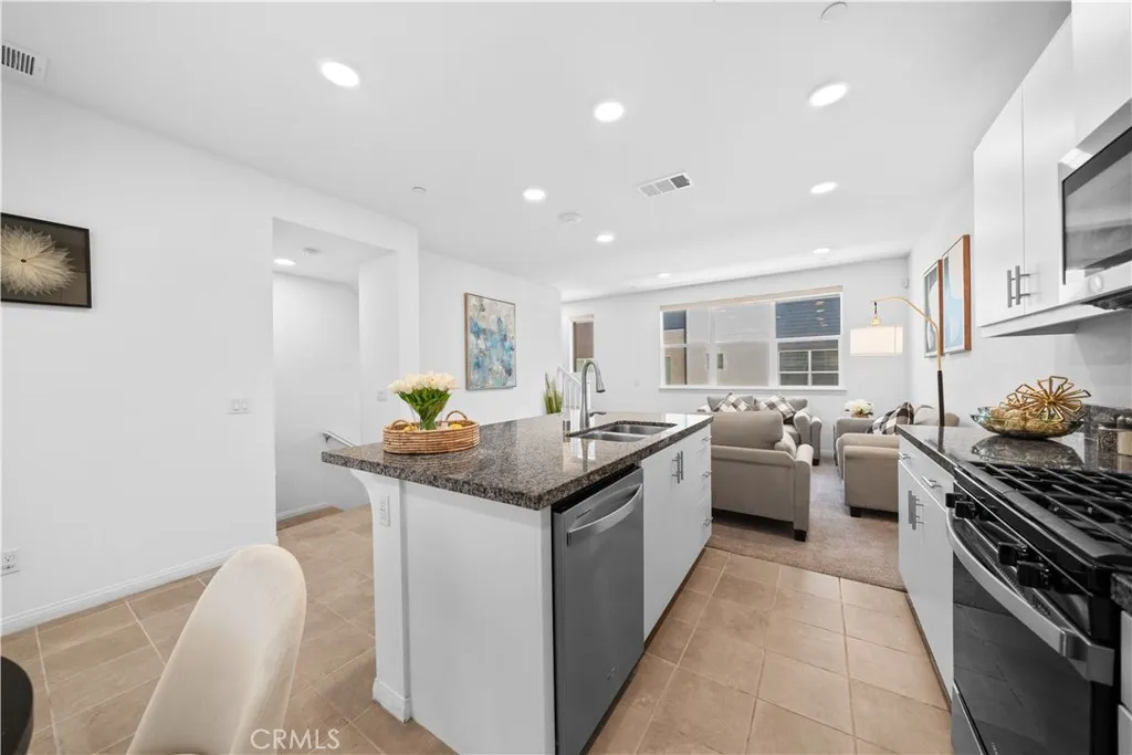 10591 Huxley Drive, Rancho Cucamonga, California 91730 home-pic-14