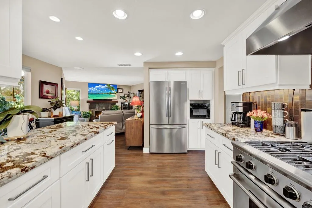 5071 Nighthawk Way, Oceanside, California 92056 home-pic-23