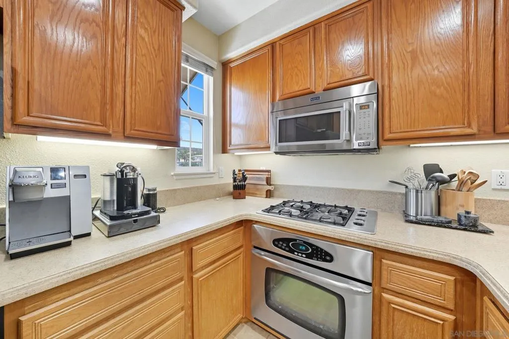 380 Callesita Mariola, Chula Vista, California 91914 home-pic-11