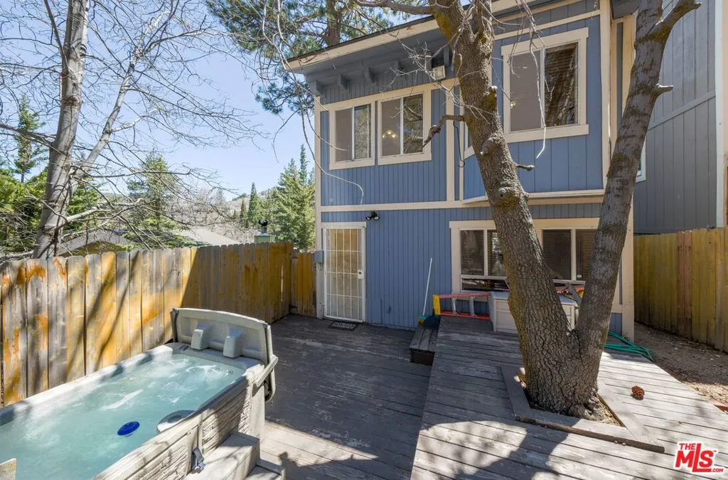 33186 Arrowbear Drive, Running Springs, California 92382 home-pic-31