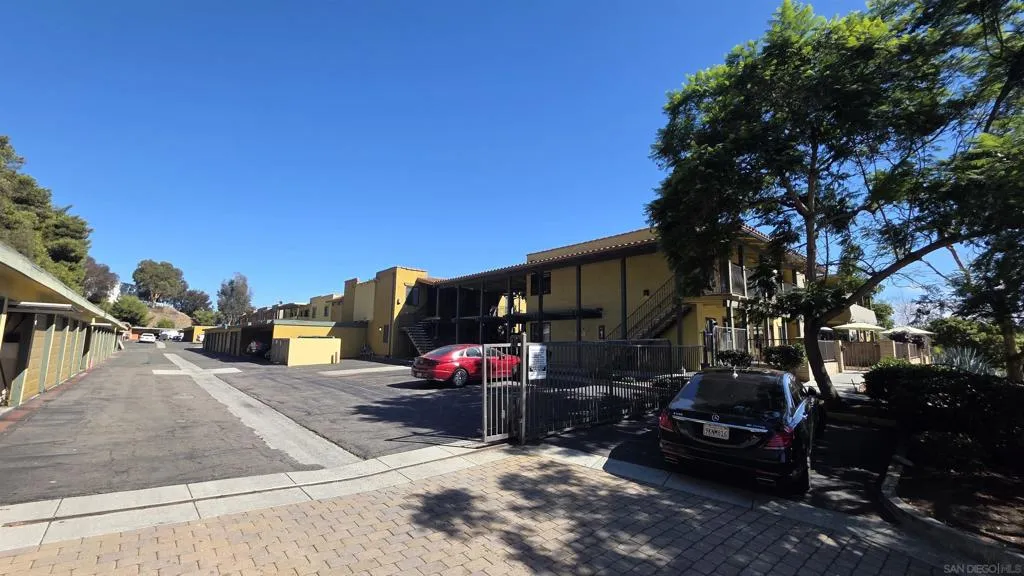 2360 Paseo De Laura 2, Oceanside, California 92056 home-pic-20
