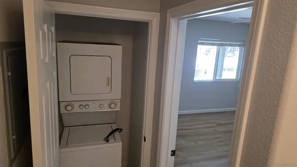 2360 Paseo De Laura 2, Oceanside, California 92056 home-pic-14