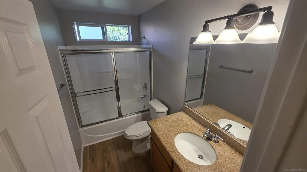 2360 Paseo De Laura 2, Oceanside, California 92056 home-pic-8
