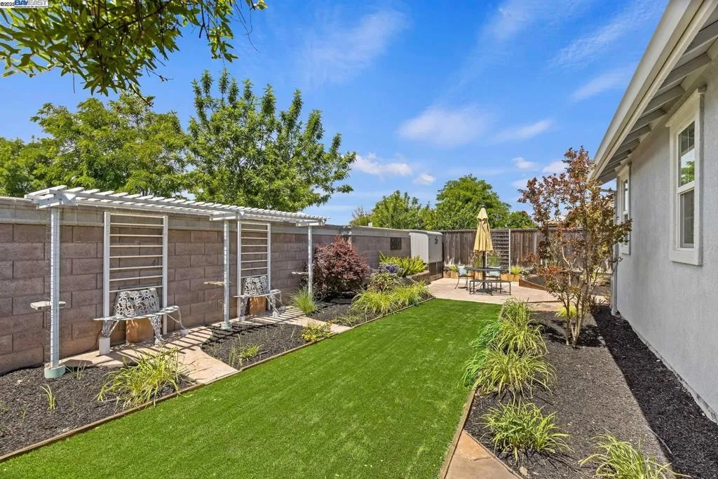 9901 Pyramid Way, Discovery Bay, California 94505 home-pic-44