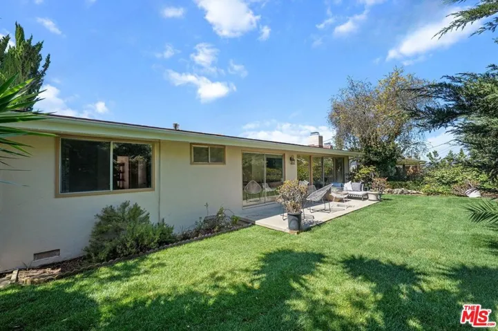 27102 Springcreek Road, Rancho Palos Verdes, California 90275