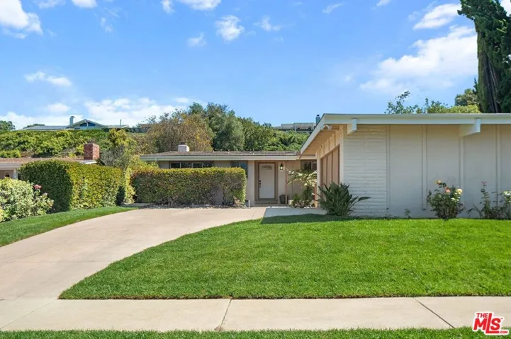 27102 Springcreek Road, Rancho Palos Verdes, California 90275