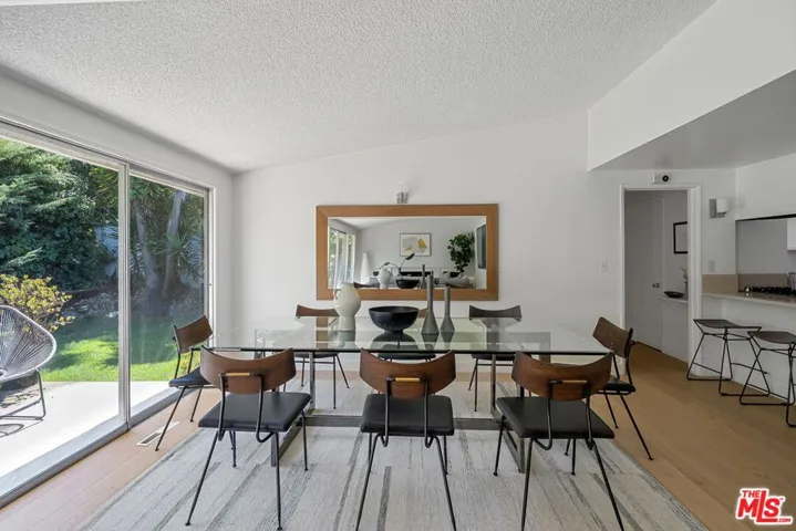 27102 Springcreek Road, Rancho Palos Verdes, California 90275