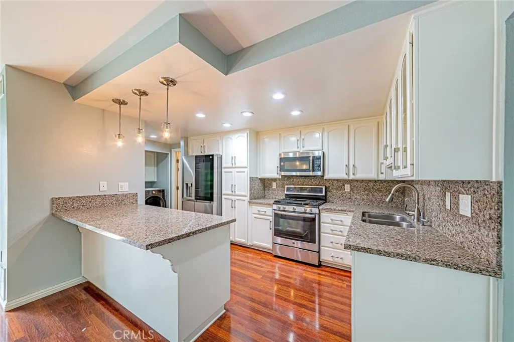 273 Mountain Ct, Brea, California 92821 home-pic-11