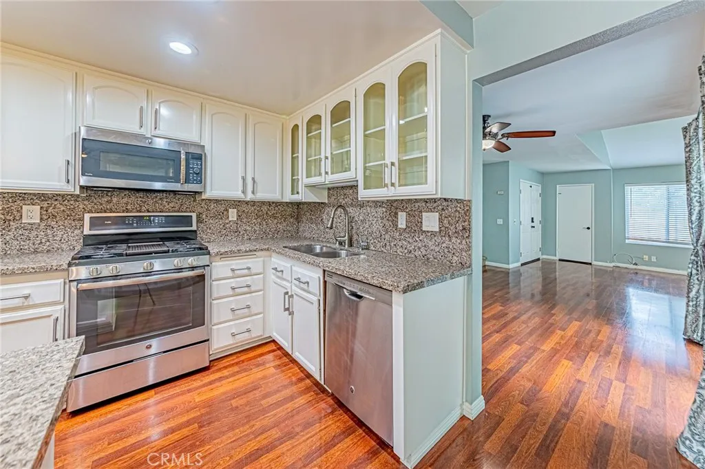 273 Mountain Ct, Brea, California 92821 home-pic-17