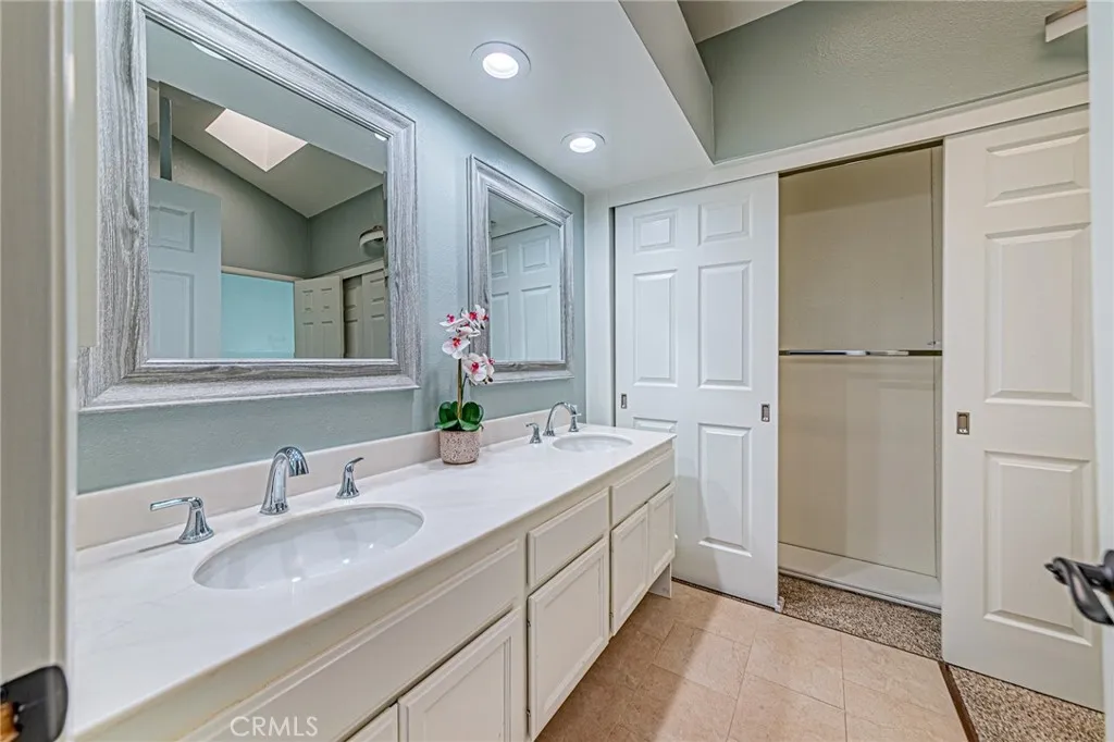 273 Mountain Ct, Brea, California 92821 home-pic-25