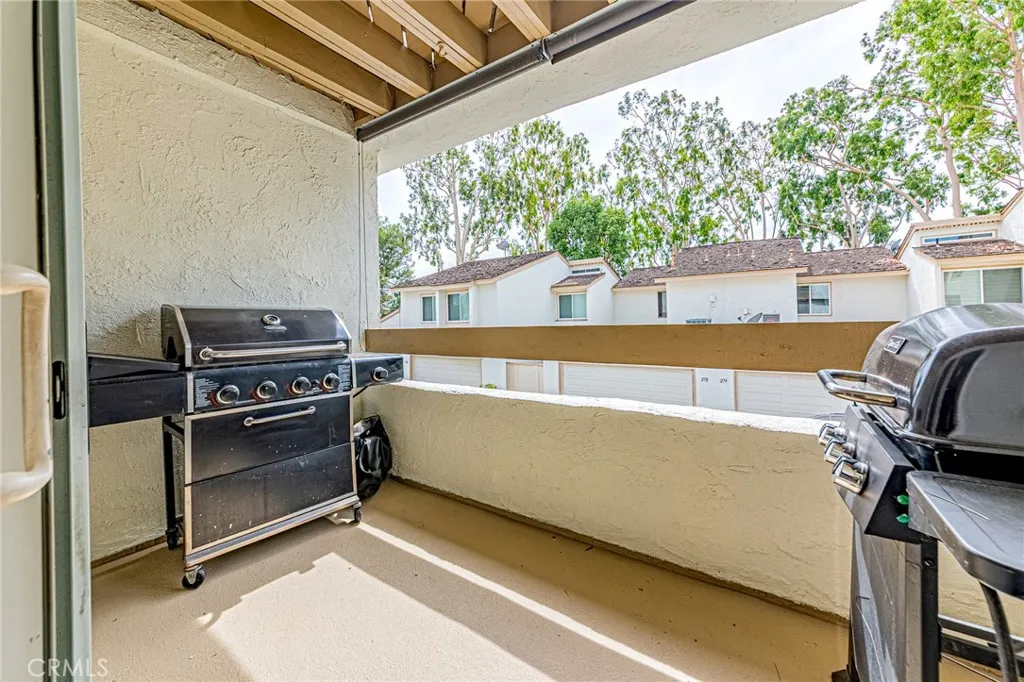 273 Mountain Ct, Brea, California 92821 home-pic-9