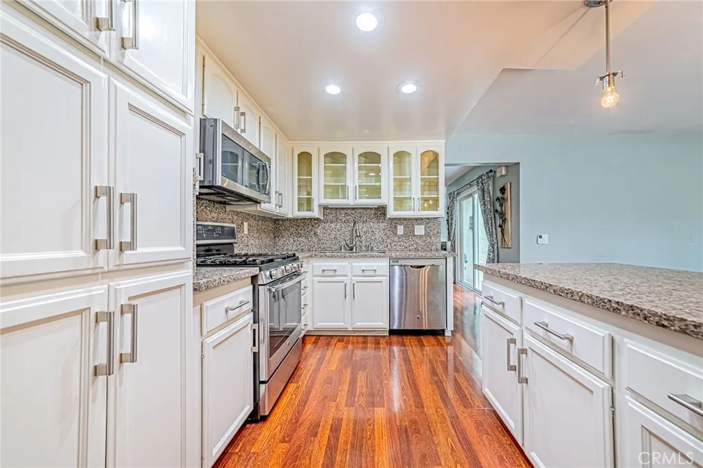 273 Mountain Ct, Brea, California 92821 home-pic-15