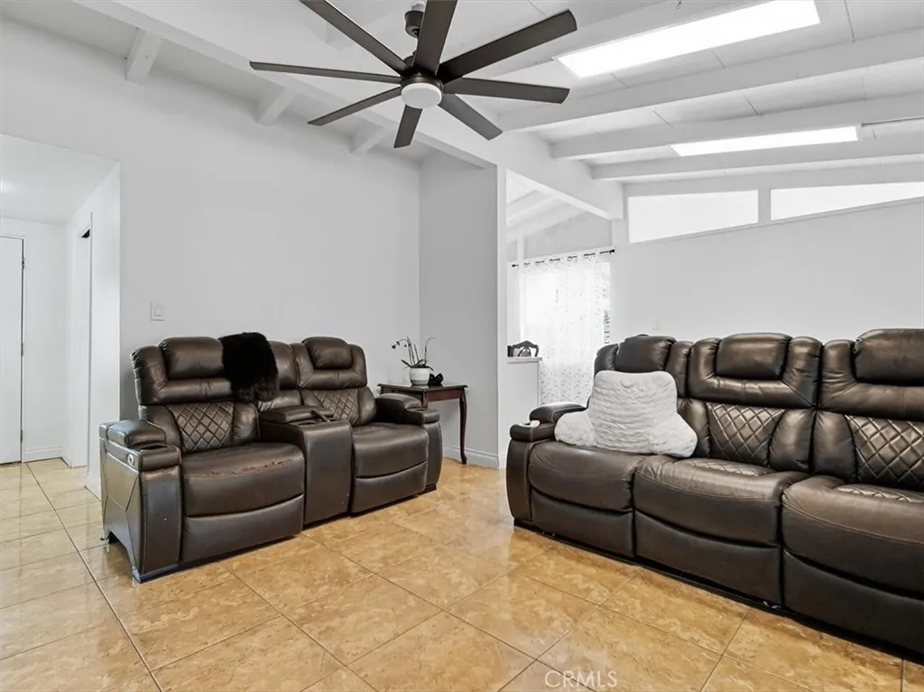 1407 W Colonial, Anaheim, California 92802 home-pic-2