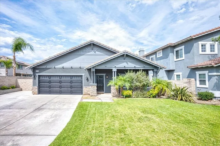 16212 Star Crest, Fontana, California 92336