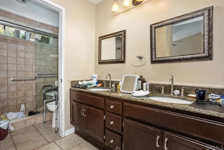 2091 Redwood, Vista, California 92081