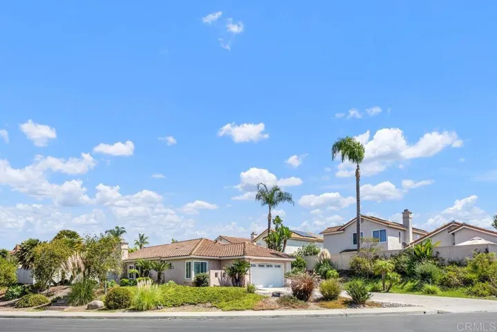 2091 Redwood, Vista, California 92081