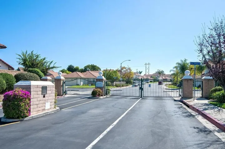 2091 Redwood, Vista, California 92081