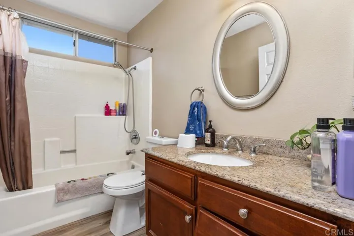 2091 Redwood, Vista, California 92081