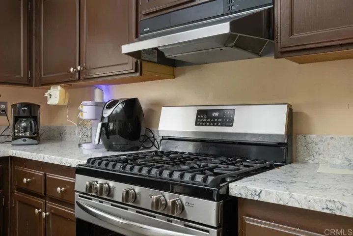 2091 Redwood, Vista, California 92081