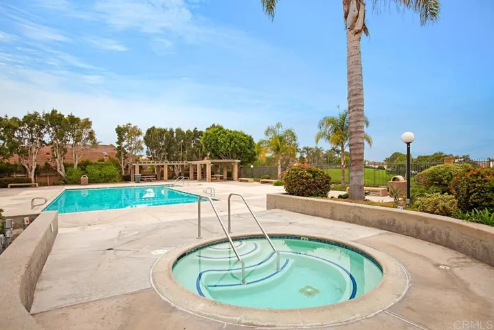 2091 Redwood, Vista, California 92081