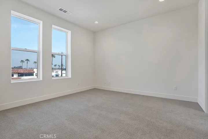 683 W 17th Street, Costa Mesa, California 92627