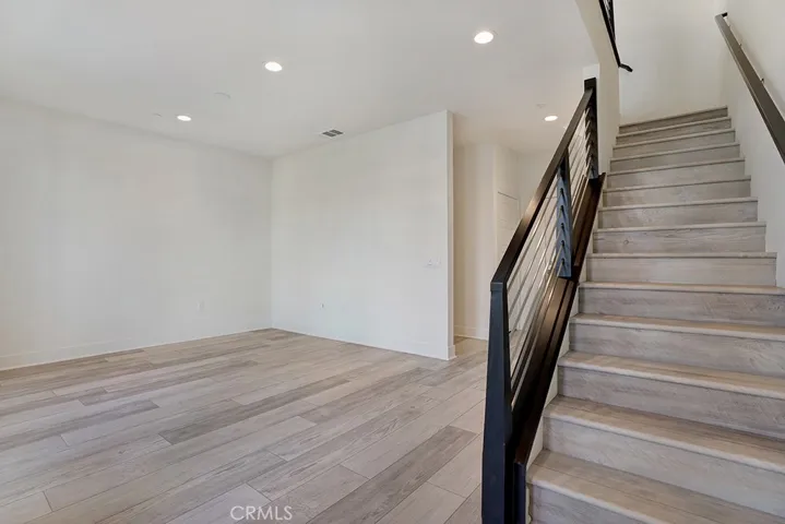 683 W 17th Street, Costa Mesa, California 92627