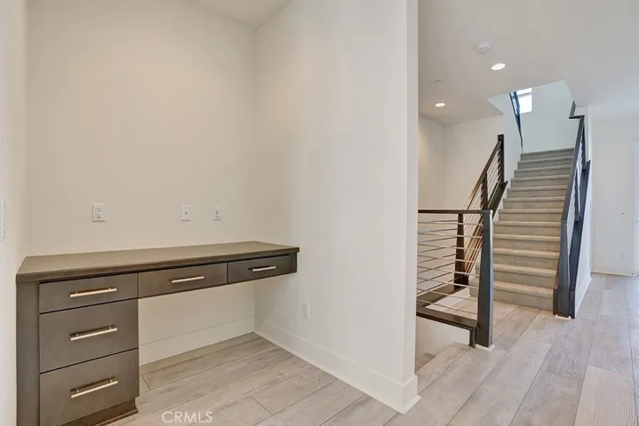 683 W 17th Street, Costa Mesa, California 92627