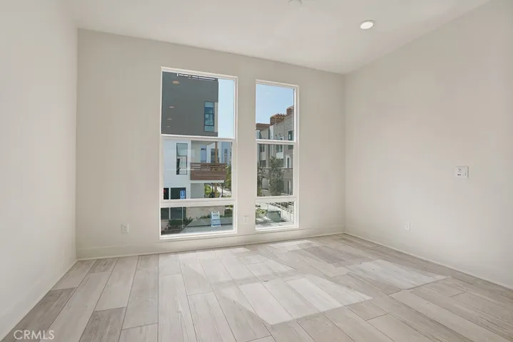 683 W 17th Street, Costa Mesa, California 92627