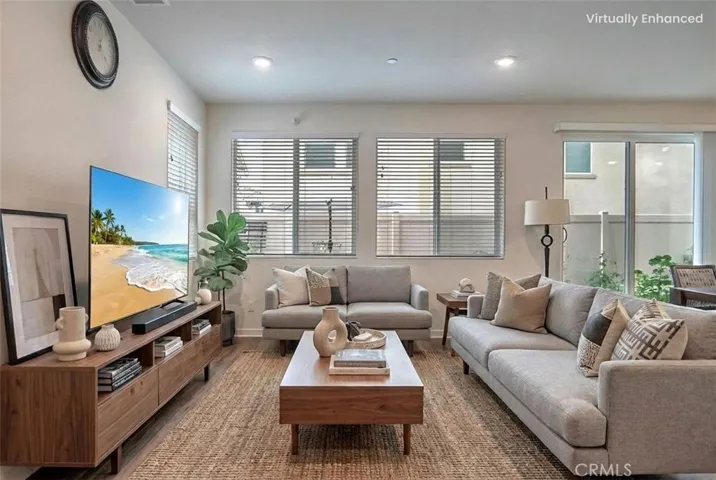 Open airy design layout (virtual staging)