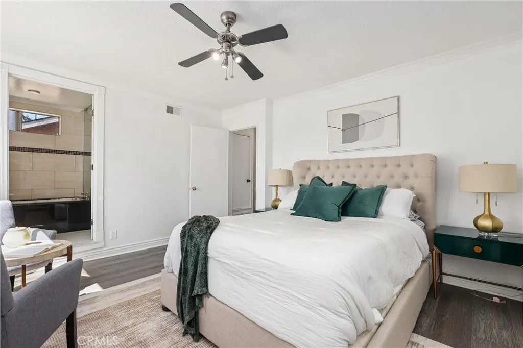 26 Helena 69, Irvine, California 92604 home-pic-19