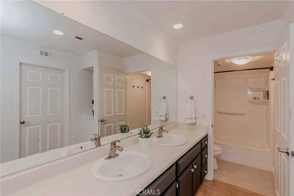 1380 W Capitol Drive 122, San Pedro, California 90732 home-pic-40