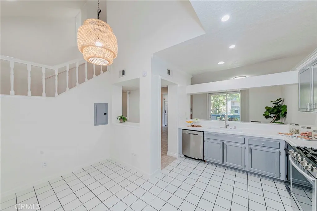 1380 W Capitol Drive 122, San Pedro, California 90732 home-pic-10