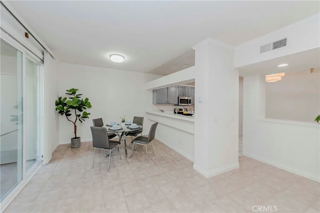 1380 W Capitol Drive 122, San Pedro, California 90732 home-pic-14