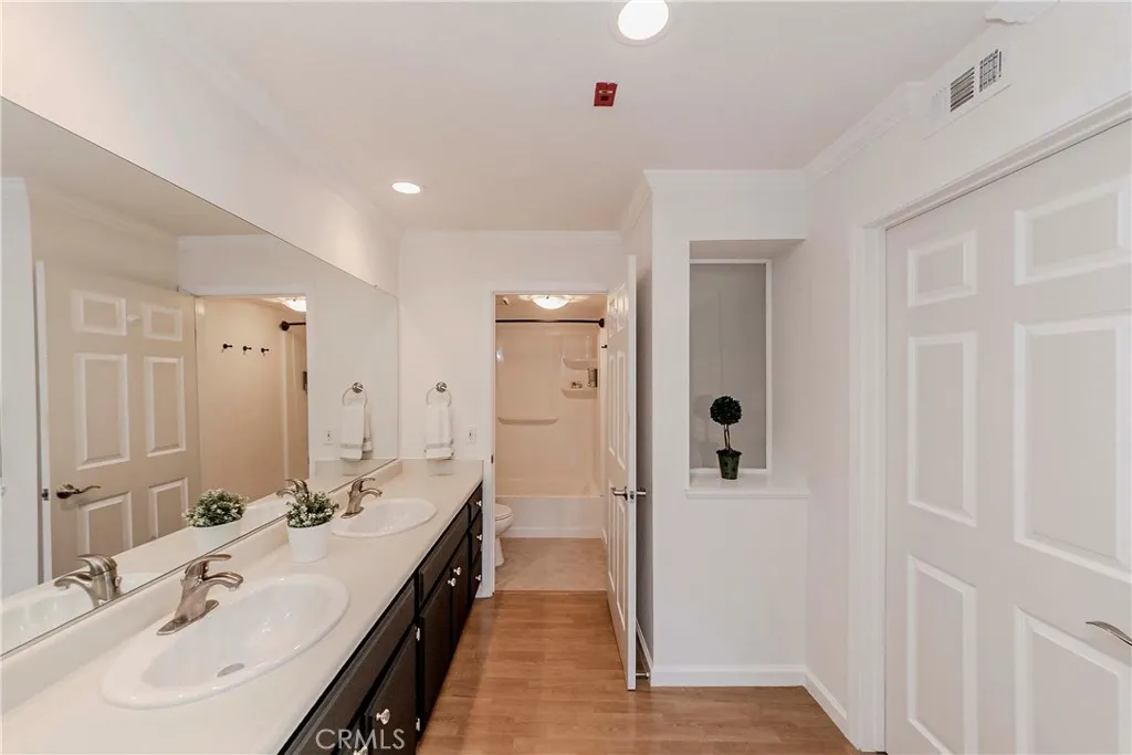 1380 W Capitol Drive 122, San Pedro, California 90732 home-pic-39