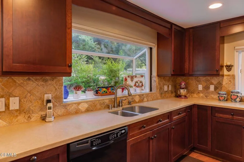 16152 Maricopa Highway, Ojai, California 93023 home-pic-10