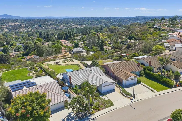 379 Trailview, Encinitas, California 92024