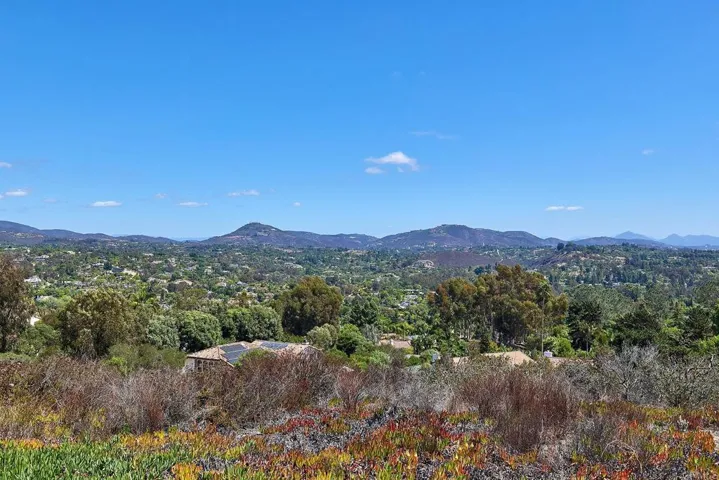 379 Trailview, Encinitas, California 92024