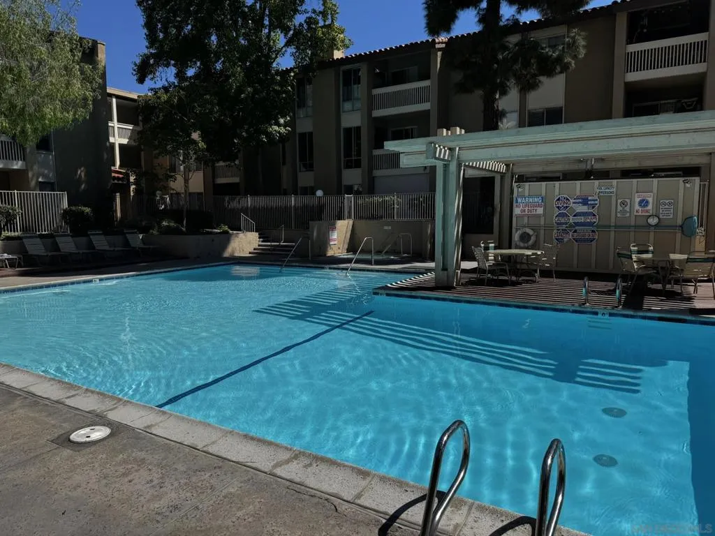1885 Diamond St 235, San Diego, California 92109 home-pic-28