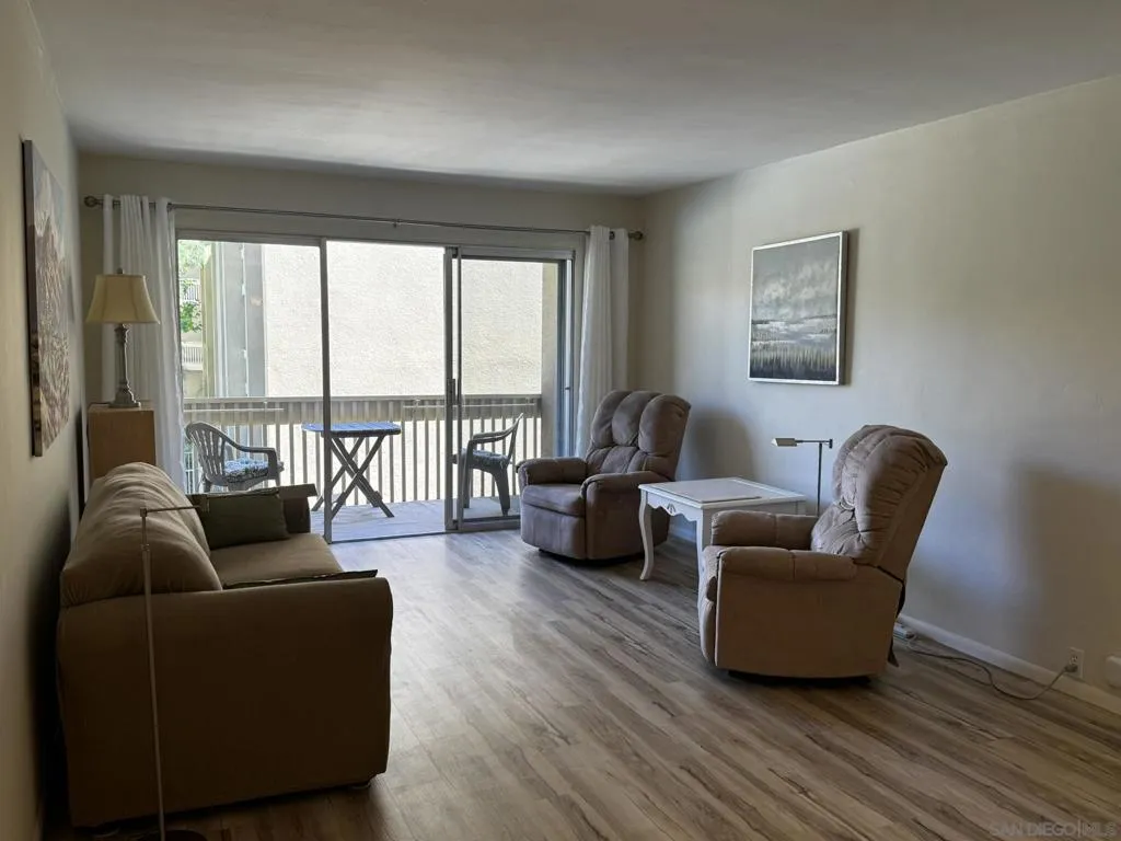 1885 Diamond St 235, San Diego, California 92109 home-pic-8