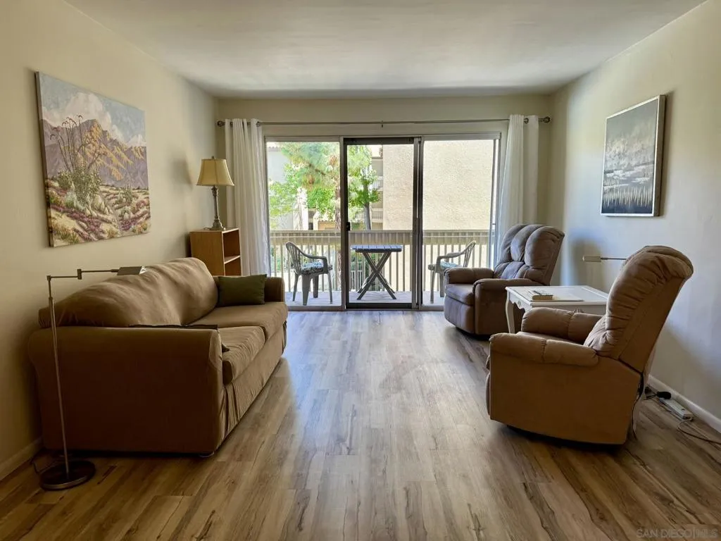 1885 Diamond St 235, San Diego, California 92109 home-pic-3