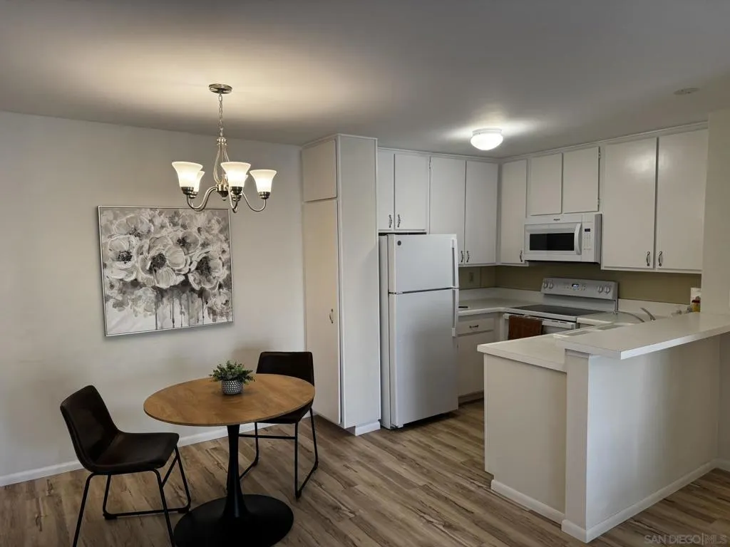 1885 Diamond St 235, San Diego, California 92109 home-pic-4
