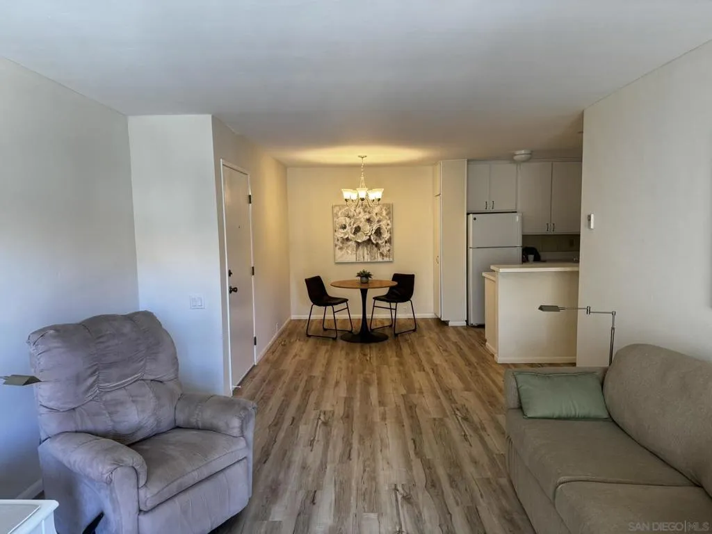 1885 Diamond St 235, San Diego, California 92109 home-pic-11