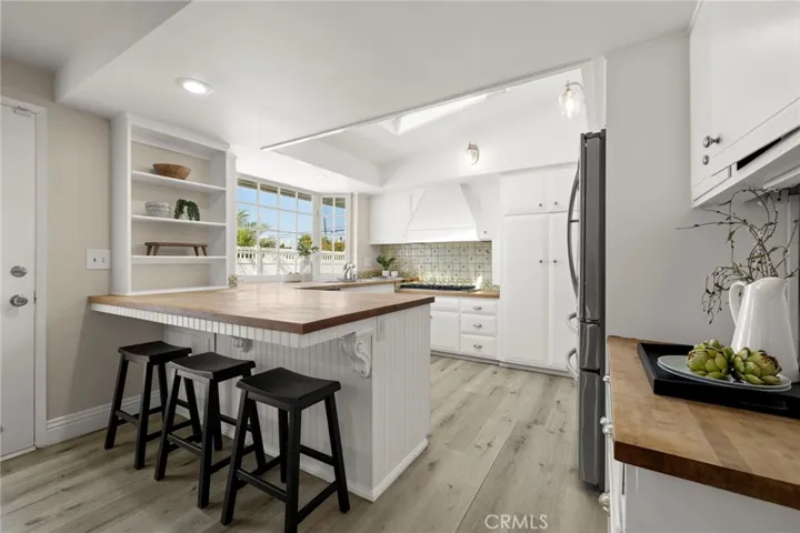 Light and Bright Kitchen