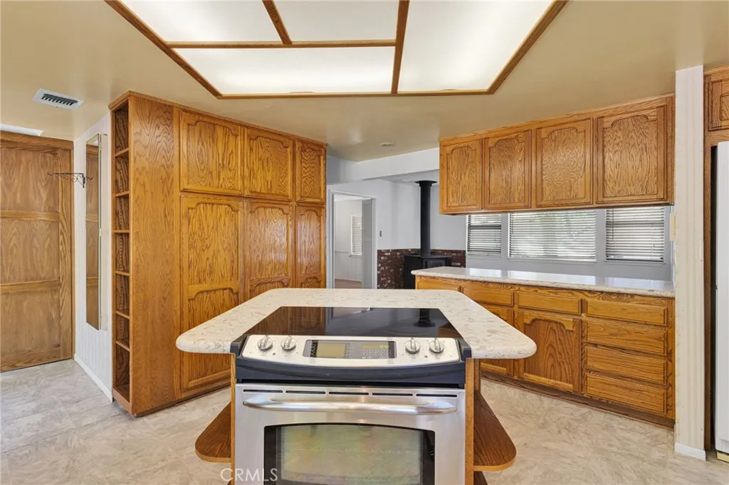 15094 Ranchero Road, Hesperia, California 92345 home-pic-5