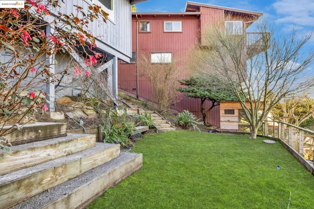 58 Villanova Dr, Oakland, California 94611 home-pic-52