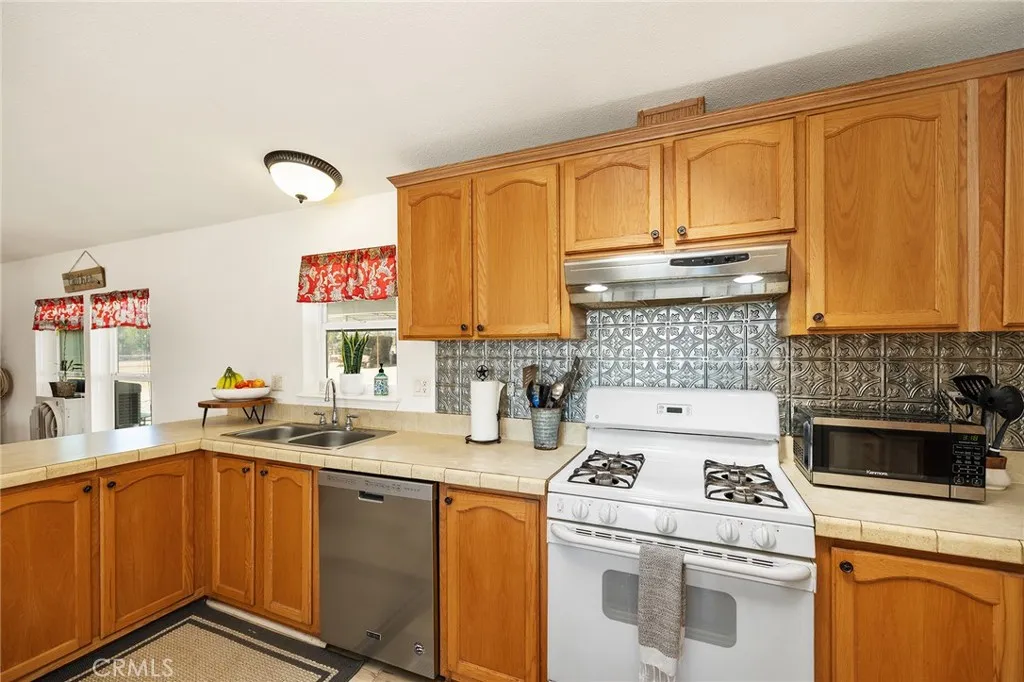 31250 Loretta Ave., Winchester, California 92596 home-pic-16