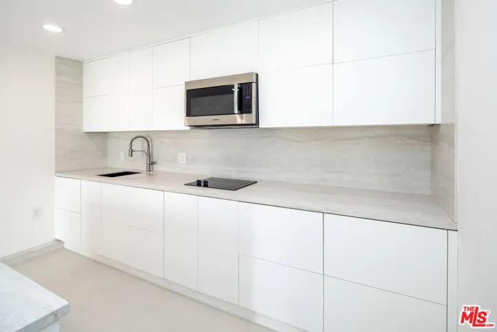 9432 Oakmore Road, Los Angeles, California 90035