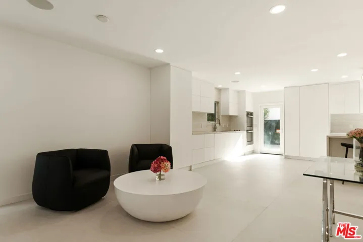 9432 Oakmore Road, Los Angeles, California 90035