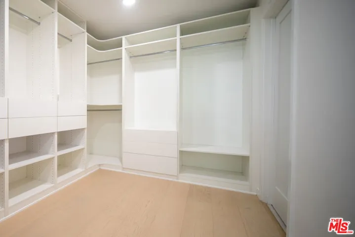 9432 Oakmore Road, Los Angeles, California 90035